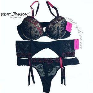 NWT! 3 PC SET  Bra, Thong & Garter Black Rose Lace w Pink Satin